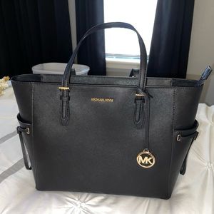MK purse